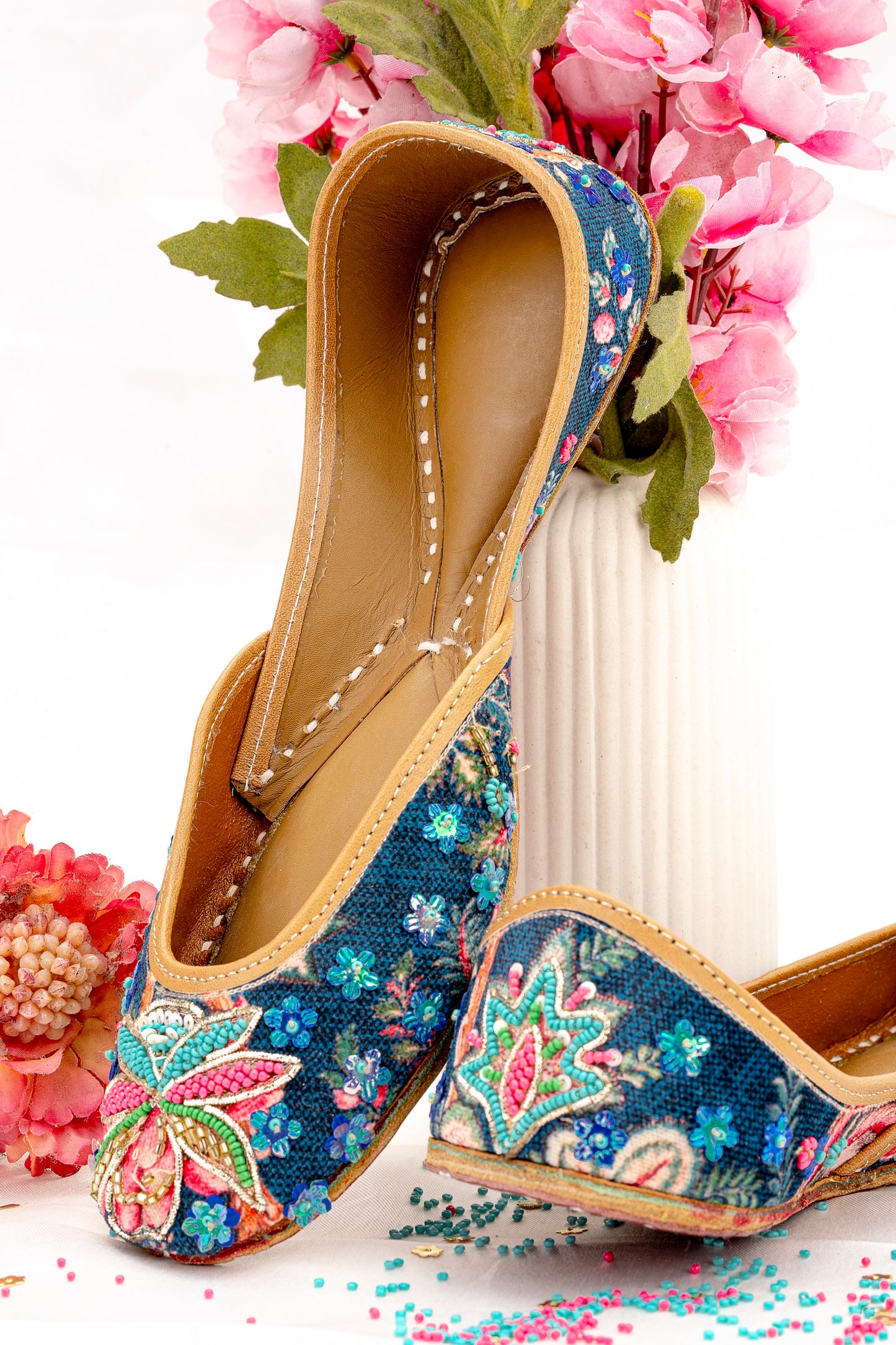 Blue embroidered mojri