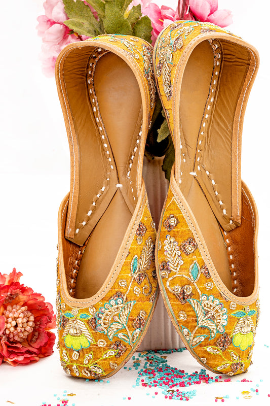 Mustard embroidered mojri