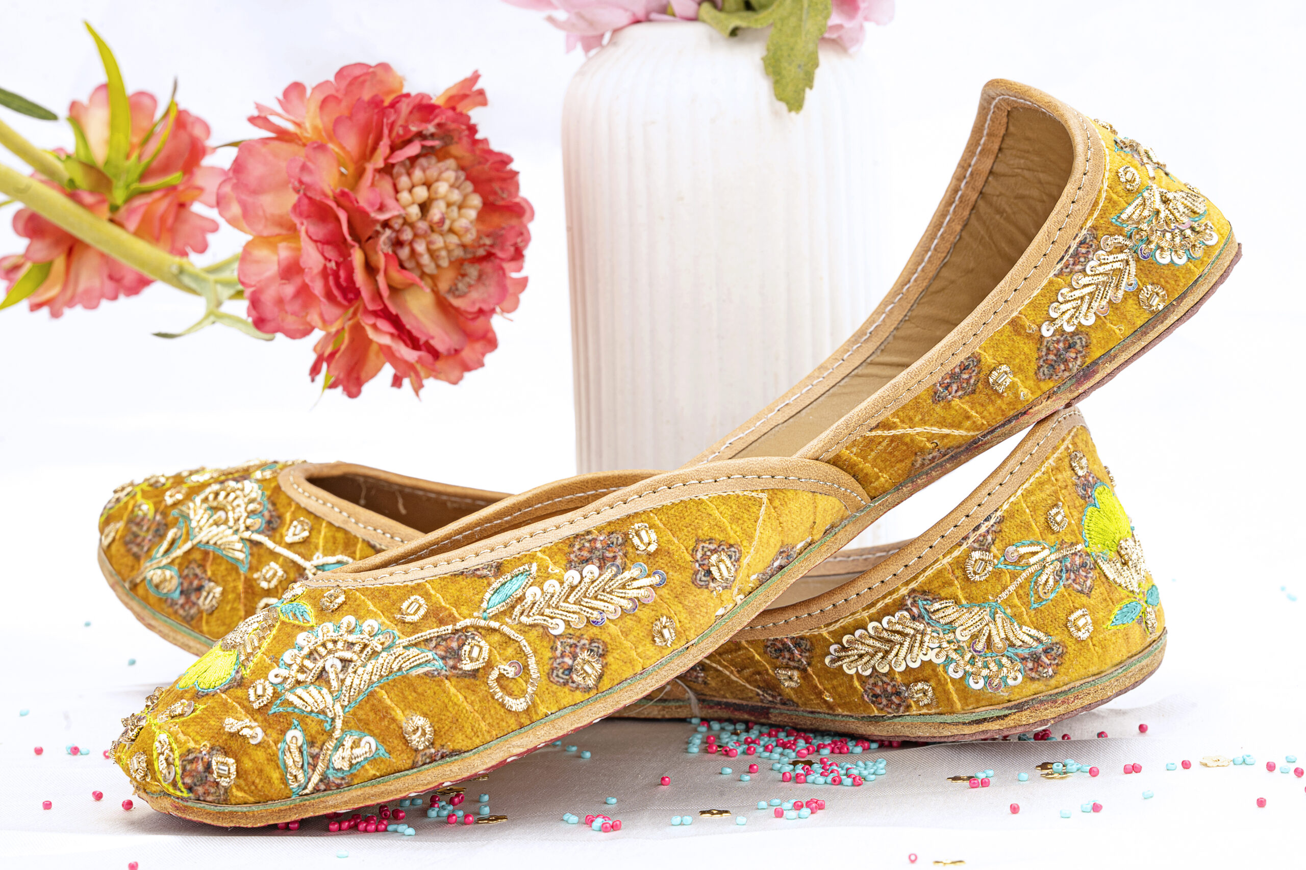 Comfort you can feel, elegance you can flaunt - Image 3